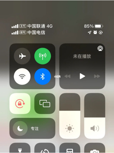 盐田苹果手机维修分享iPhone双卡信号解决办法 